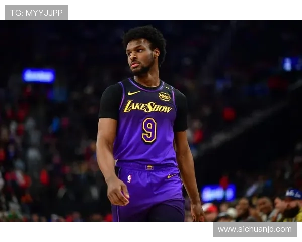 布朗尼分享提升无球状态的努力与在G联盟和湖人之间的心态平衡