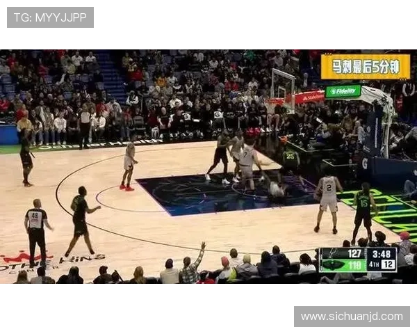 文班半场示意哈珀空接成功引发全场惊叹瞬间