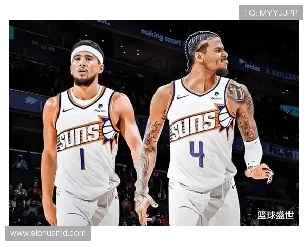 太阳队无传统控卫依然运转流畅布克状态回归巅峰表现